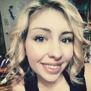 Meet your Posher, Christen