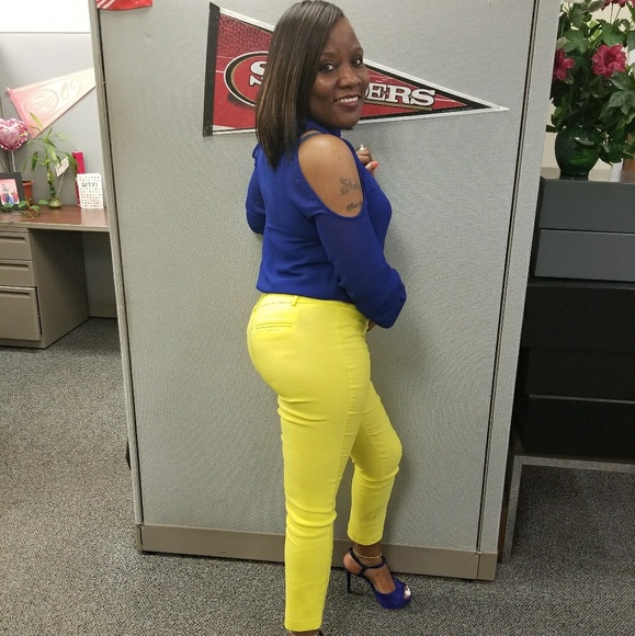 Meet your Posher. - Picture 4 of 7