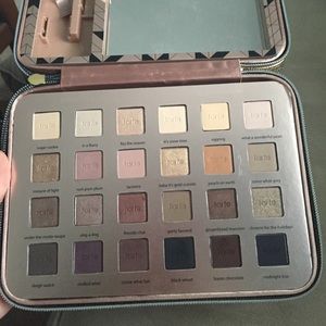 Tarte holiday palette
