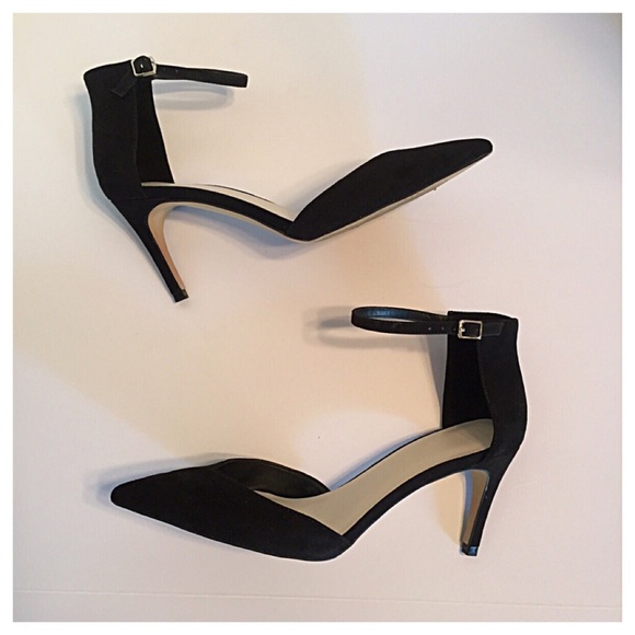 Zara Shoes - Zara Black Pointy Toe Ankle Strap Pumps