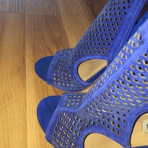 Steve Madden blue heels