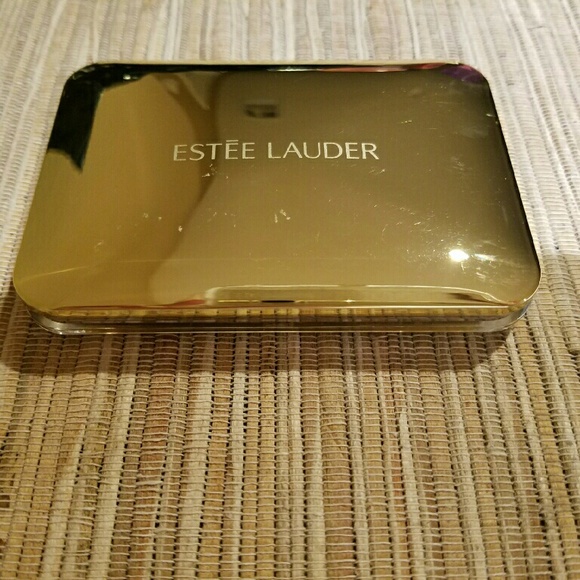 Estee Lauder compact