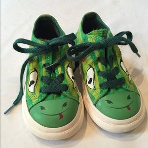 converse lizard shoes