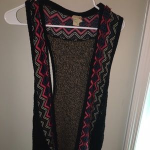 Chiffon & Knit fringe sleeveless over-piece
