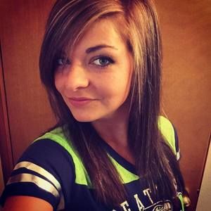 Meet your Posher, Lynzi