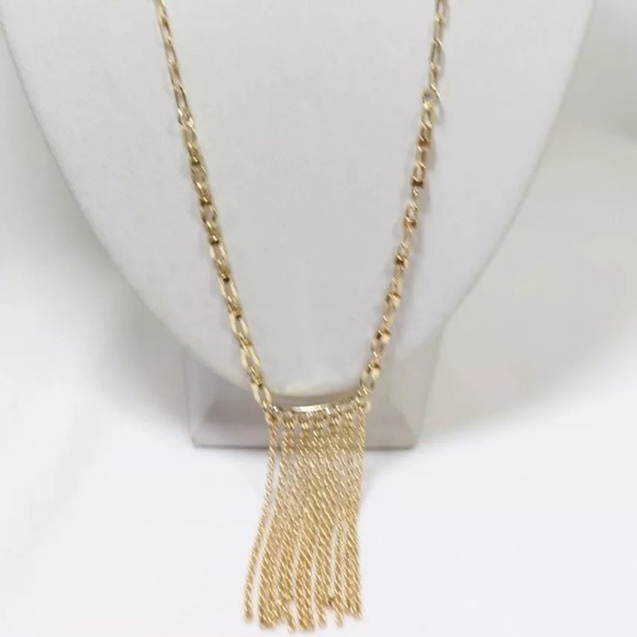 Gold tone fringe necklace