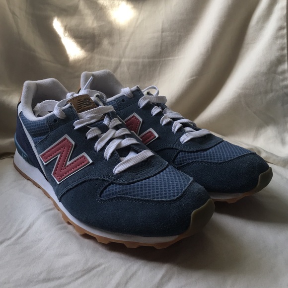 New Balance 996 Tennis Shoes