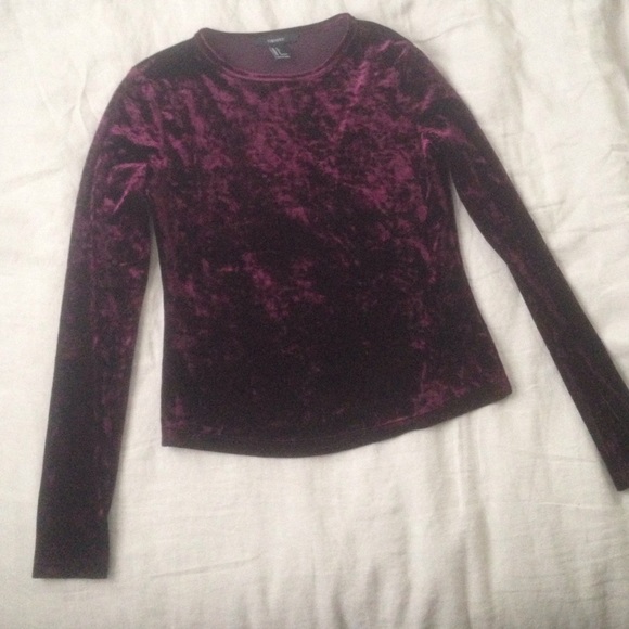 Long sleeve velvet top