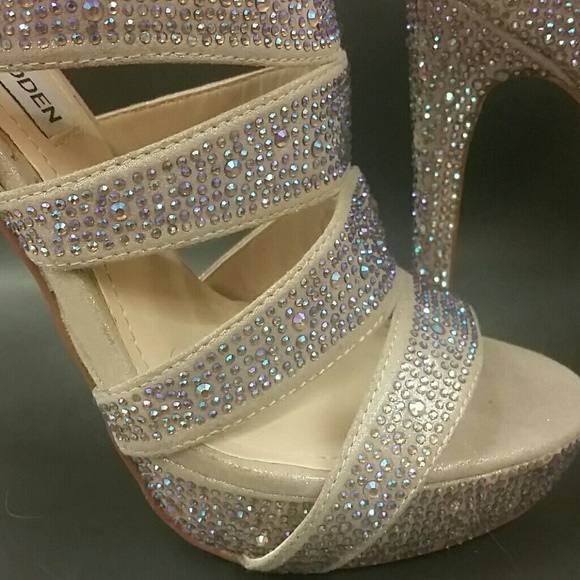 Limited edition Steve Madden "SPYCEE" Sandal - Picture 4 of 4