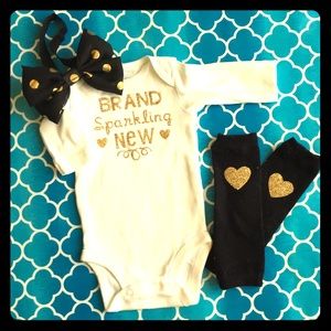 0-3mo Onesie outfit with baby leggings. So cute!!