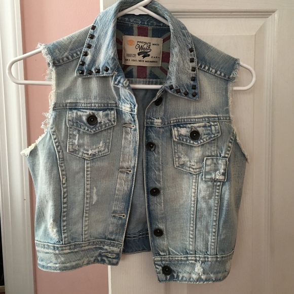 Cut off denim vest