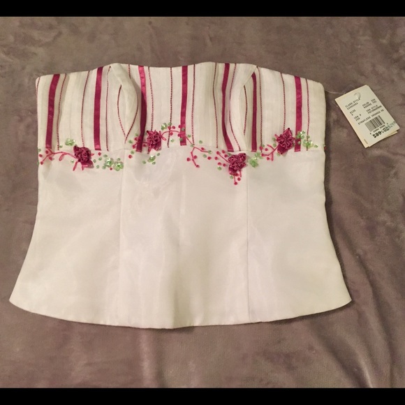 Strapless formal top