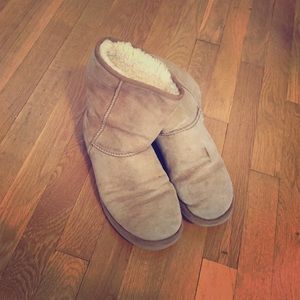 UGG Australia Classic Short Boots