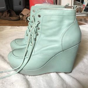 Deena & Ozzy mint green platform shoes