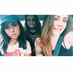 Meet your Posher, Alix