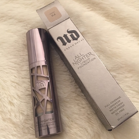 Urban Decay All Nighter Liquid Foundation! - Picture 1 of 4