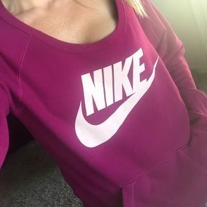 NWOT Nike Crew Neck Sweatshirt