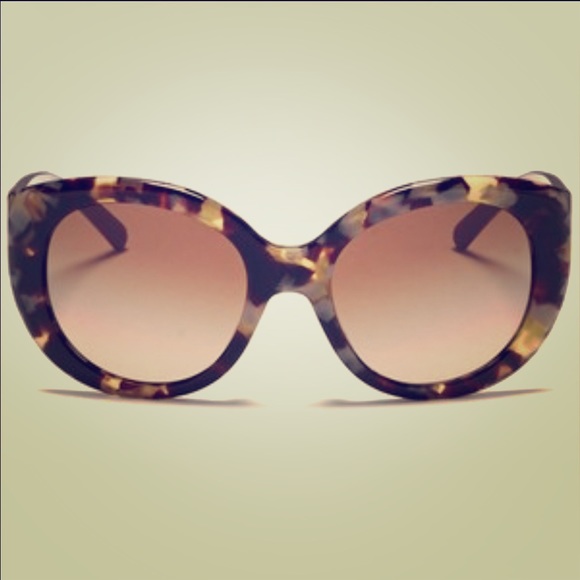 Tory Burch temple flake tortoiseshell sunglasses🕶