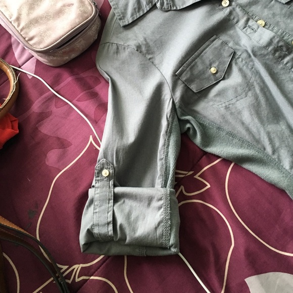 Converse button down blouse - Picture 2 of 4