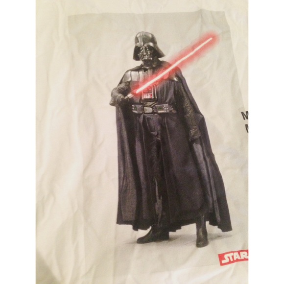 Star Wars Darth Vader Graphic Tee - Picture 2 of 3