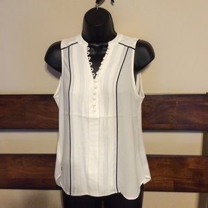 Express sleeveless work wear top!
