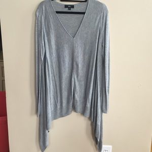 Grey long sleeve v neck sweater