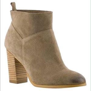 Crown Vintage Rita TAUPE SUEDE ANKLE Boots