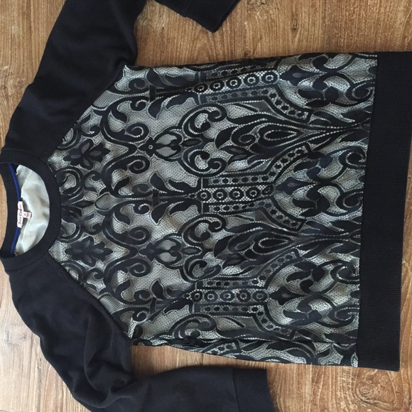 Sweat shirt