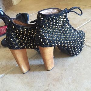Jeffrey Campbell litas