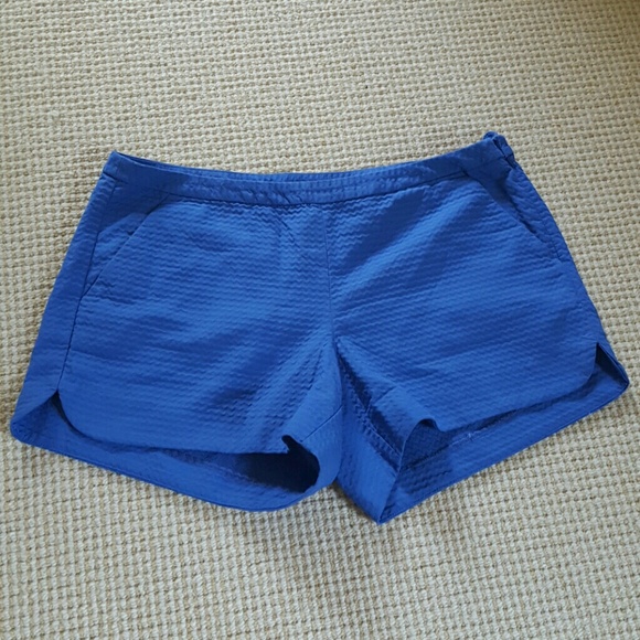 Lilly Pulitzer Pants - Lilly Pulitzer Adie shorts Iris blue size 6 NWT