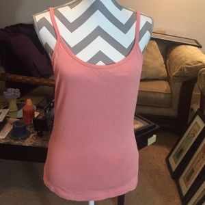 Moda  international.   Top