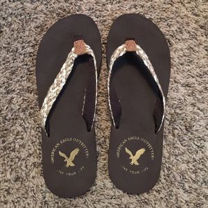 American eagle brown flops