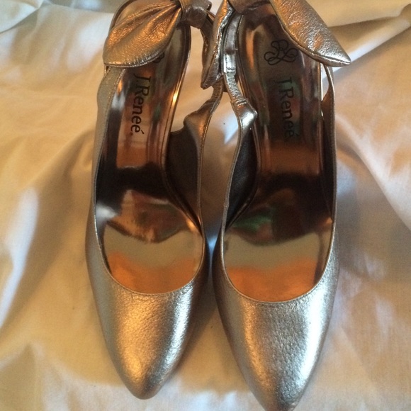 SoldRenee silver heels - Picture 2 of 4