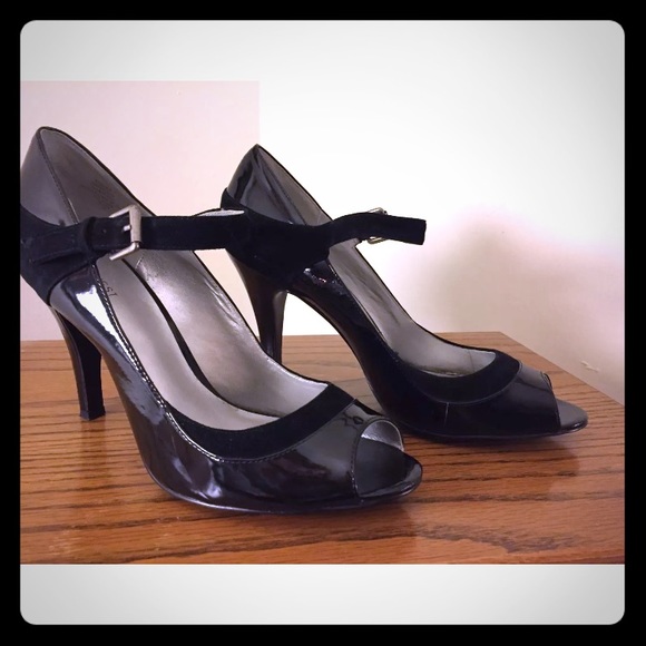 Nine West Suede Patent Mary Jane