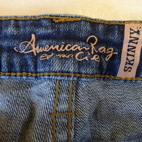 American Rag Jeans - Picture 3 of 4