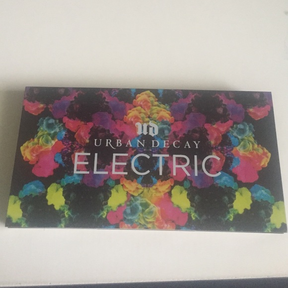 Urban Decay Electric Palette