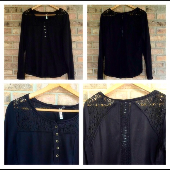 ✨SALE Gorgeous Lace Panel Peasant Top Small - Picture 3 of 4