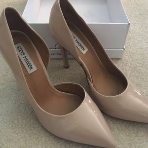 Steve Madden nude pumps