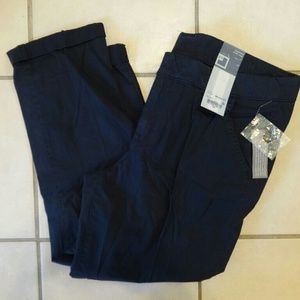 NWT Boyfriend Chino Cropped Pant