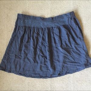 Gap skirt