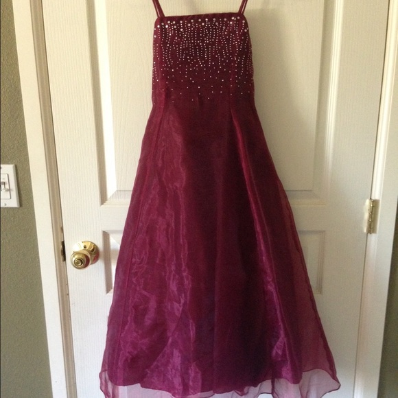Burgundy little girl occasion dress