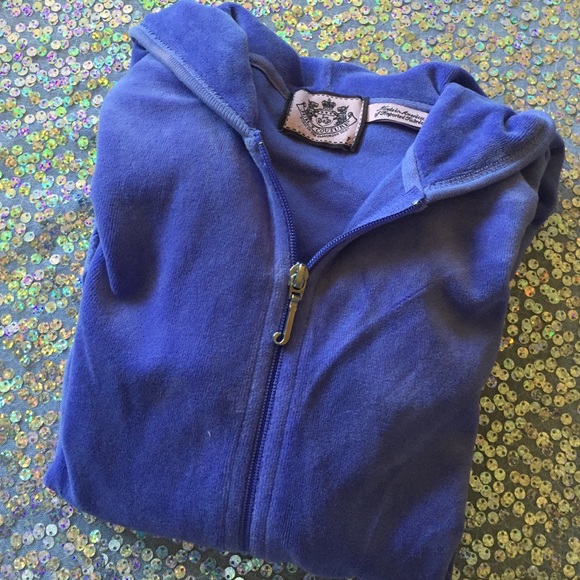 SOLD ^ Juicy Couture • Lavender Classic Velour Zip Up Hoodie - Picture 5 of 9
