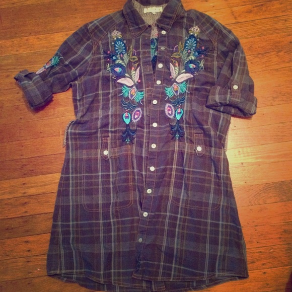 "Johnny Was" Embroidered Flannel