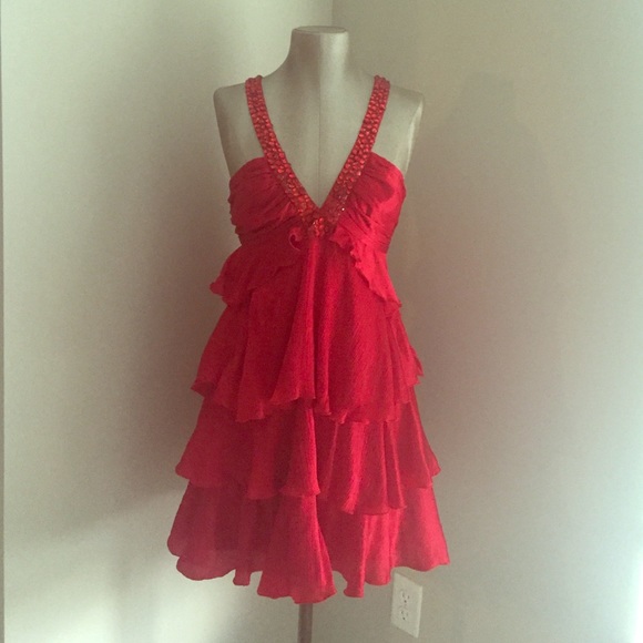 Red V-neck Tiered Cocktail Dress