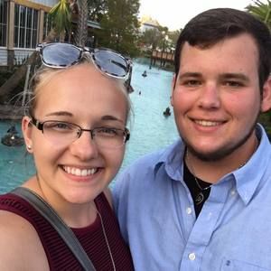 Meet your Posher, Charissa