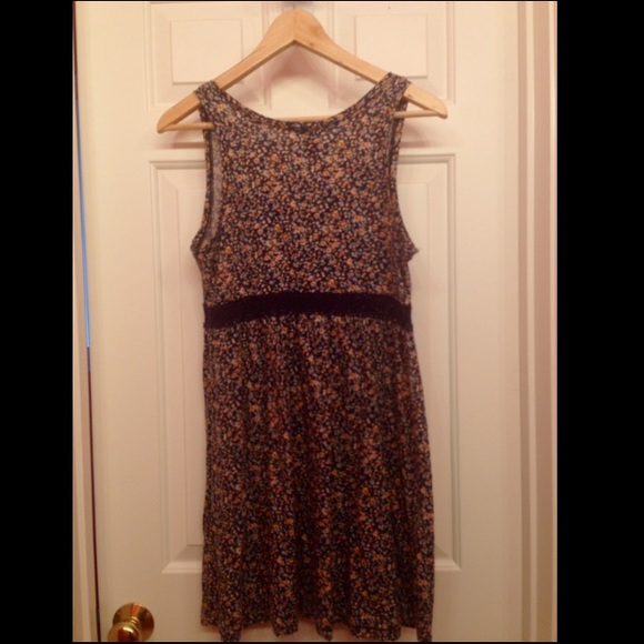 H&M Mini Flower Dress - Picture 2 of 4