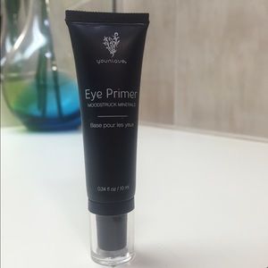 Younique Moodstruck Minerals Eye Shadow Primer