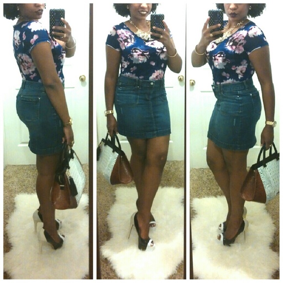 White House Black Market Dresses & Skirts - °White House Black Market° Mini Jean Skirt