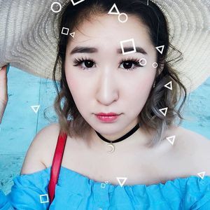 Meet your Posher, April