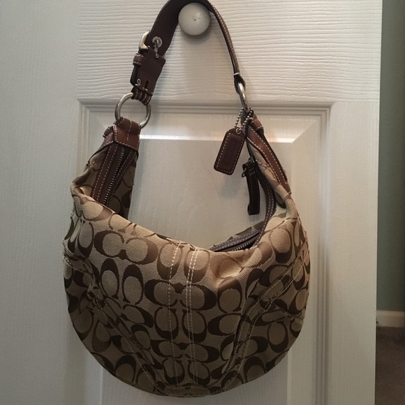 Coach signature hobo